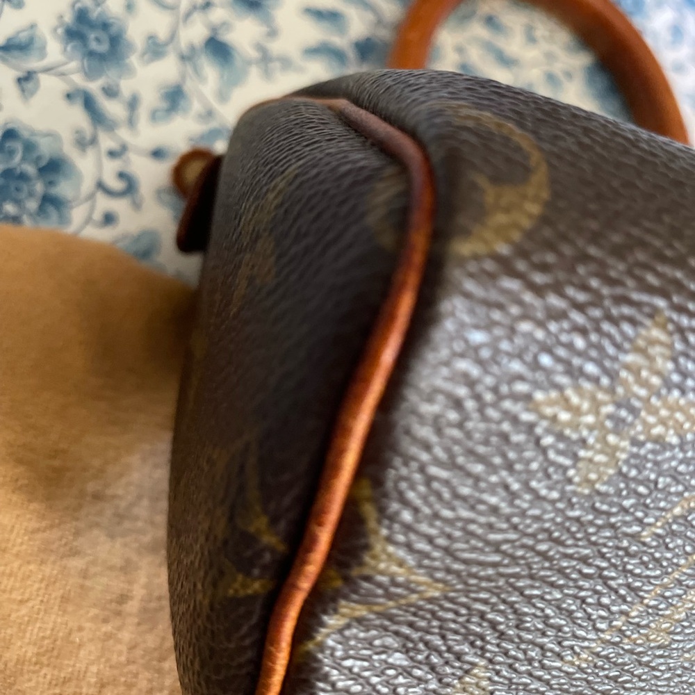 Authentic Vintage Louis Vuitton Nano Speedy Bag in Brown Monogram - Picture 8 of 12
